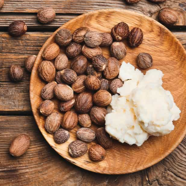 Le beurre de karité : un trésor pour les peaux sèches et abîmées